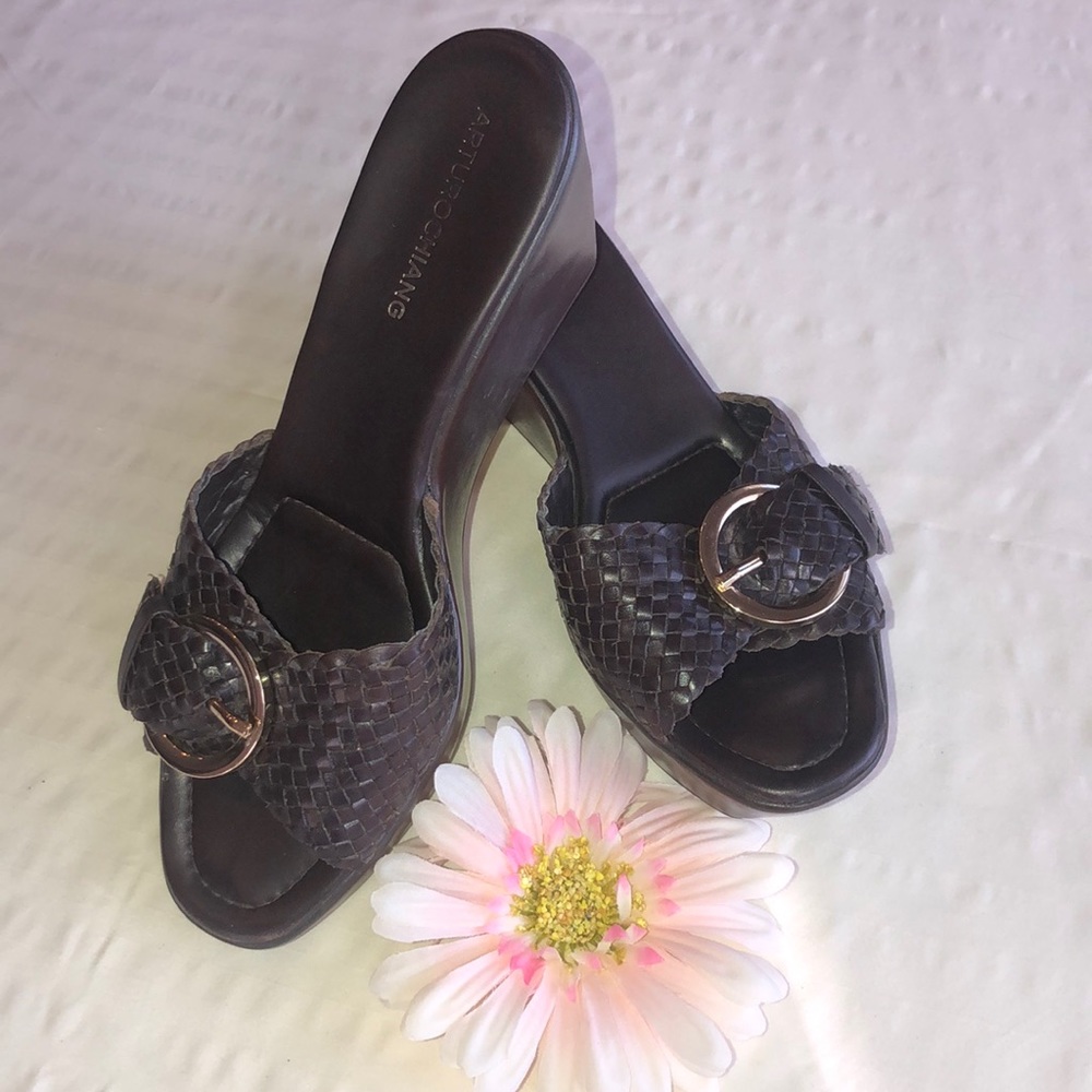 Arturo Chiang platform shoes